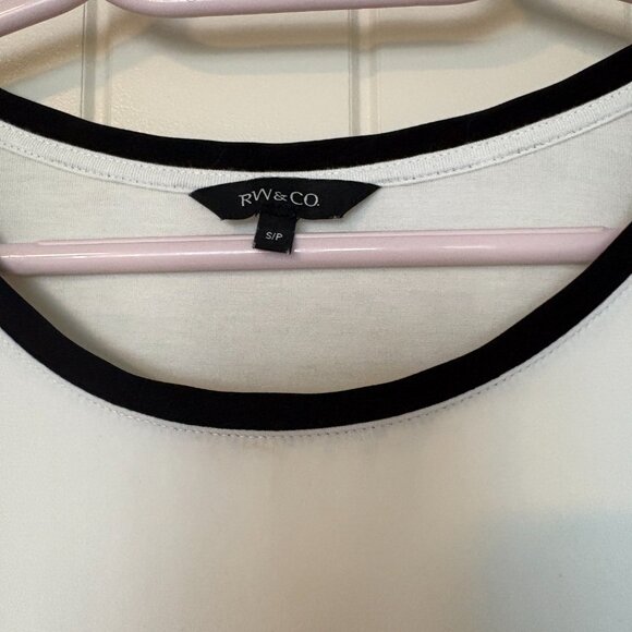 RW & Co Short Shelve Dress Shirt in size Sm - Picture 2 of 3